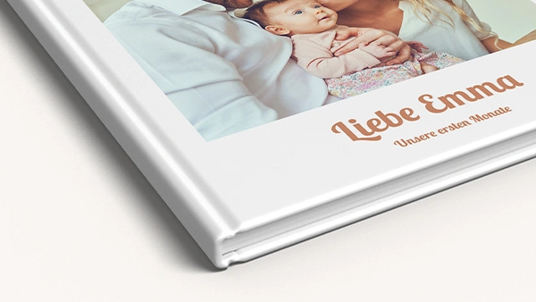Hardcover-Fotobuch — Detailaufnahme der Bindungskante