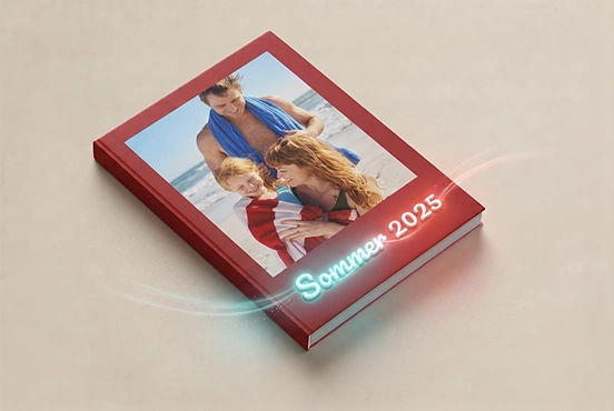 Personalisiertes Hardcover-Fotobuch mit individuellem Titel